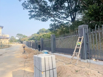 別墅圍墻護欄施工